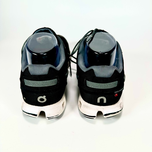 On Running Women ‘s On Cloud Black Running Athletic Shoes - Picture 9 of 12